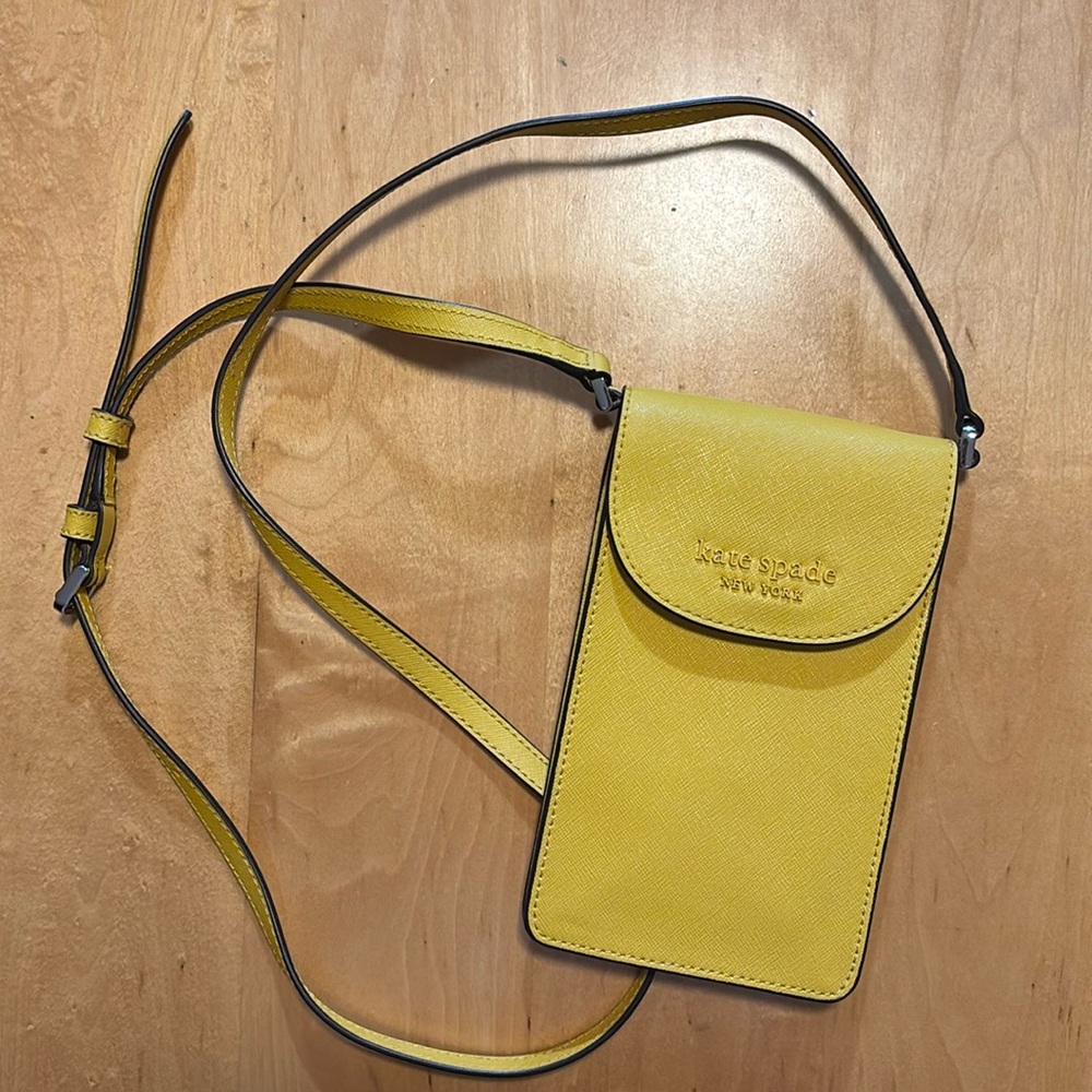 Kate Spade Yellow Crossbody Phone Bag
cameron monotone north south flap